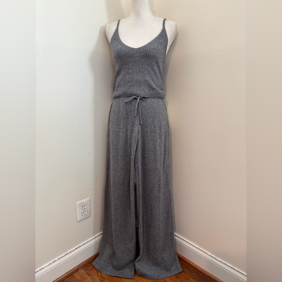 Rumored Wide Leg Knit Pants Two Piece Lounge Set In Charcoal Medium Size NWT - Picture 2 of 12